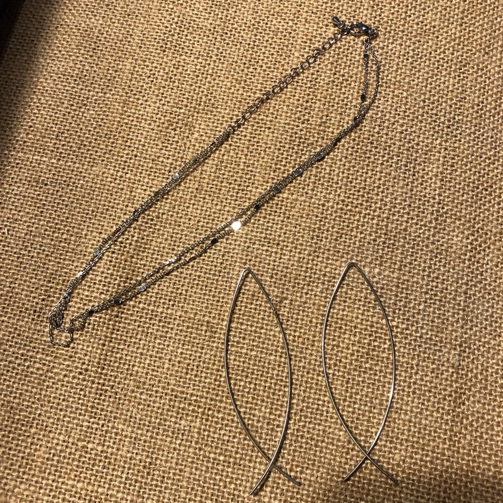 Choker and Earrings Set